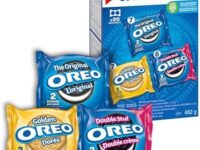 OREO Original Chocolate & Double Stuf & Golden Vanilla Sandwich Cookies, Snack Packs, School Snacks, 482 g