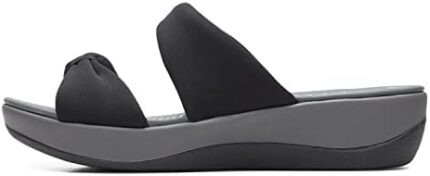 Clarks womens Arla Coast Flat Sandal