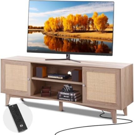 VEVOR Rattan TV Stand, Mid Century Modern TV Stand for 75 inch TV, Boho Rattan TV Cabinet with Build-in Socket and USB Ports, Adjustable Shelfs for Living Room, Media Room, Oak